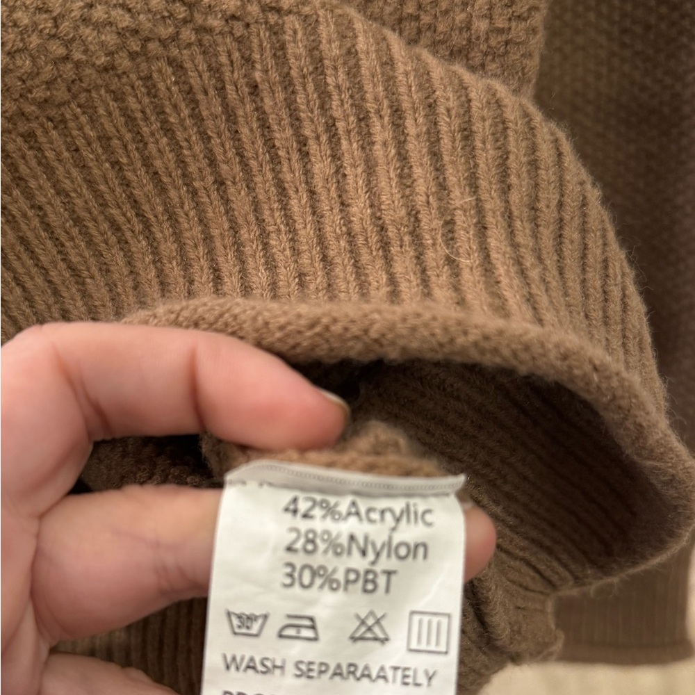 Heart Pattern Brown Sweater - Picture 3 of 9